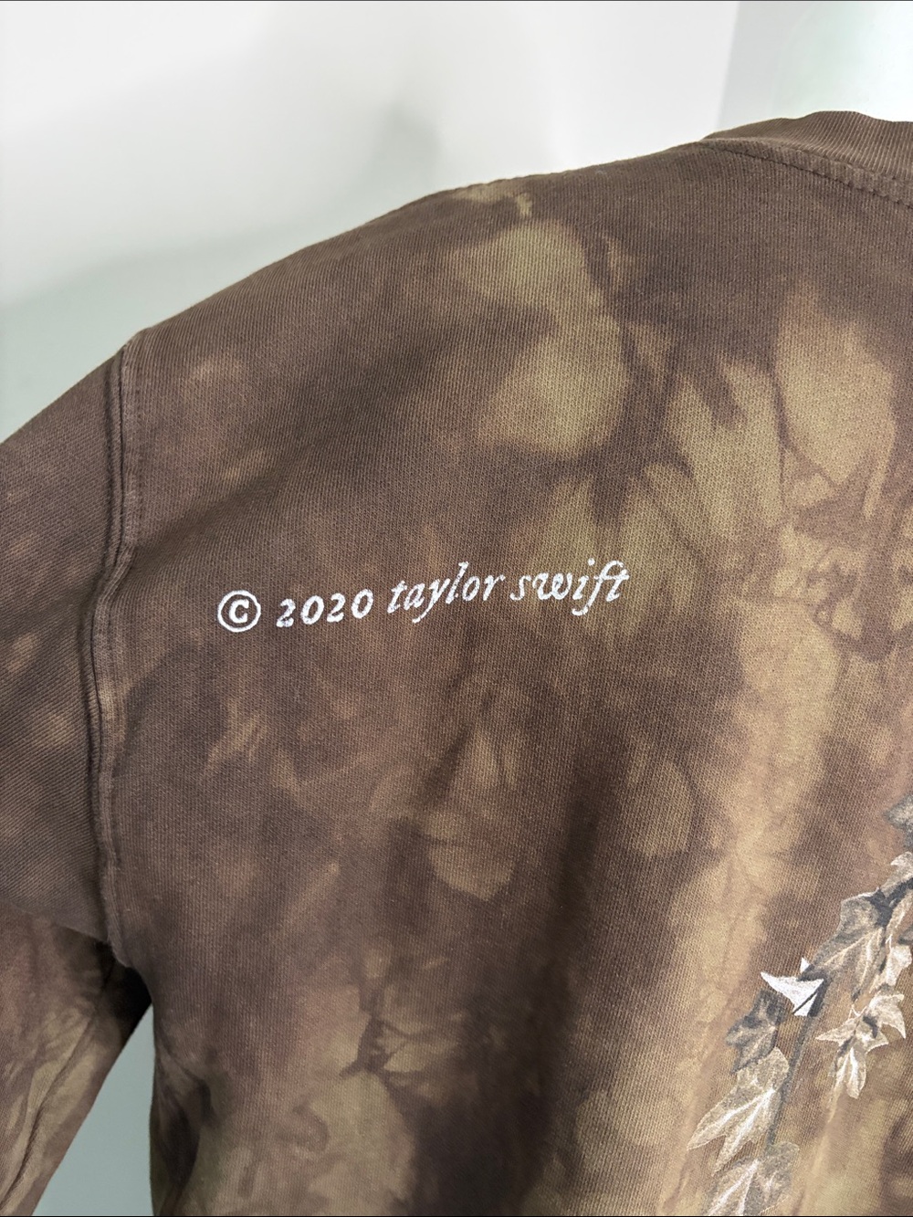 Taylor Swift Your Ivy Grows acid wash brown crewneck sweatshirt evermore Rare XL - Picture 5 of 8